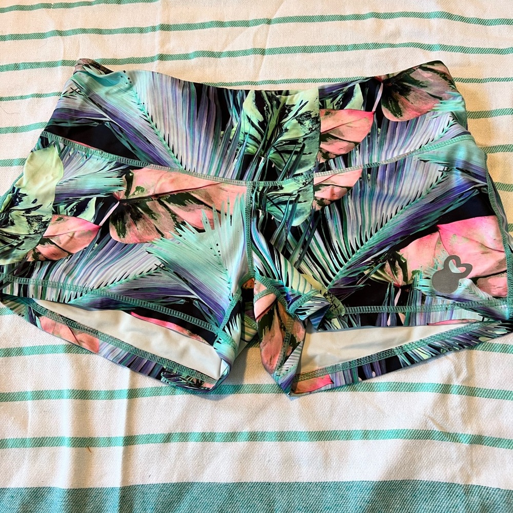 Belle and belle athletic shorts